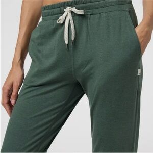Vuori Performance Joggers